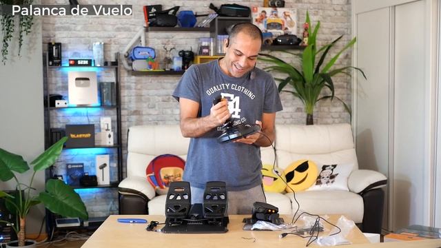HOTAS para Simuladores de Realidad Virtual. Preparando STAR WARS: Squadrons - Unboxing смотреть онлайн