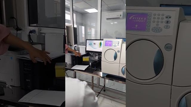 VITEK 2 COMPACT