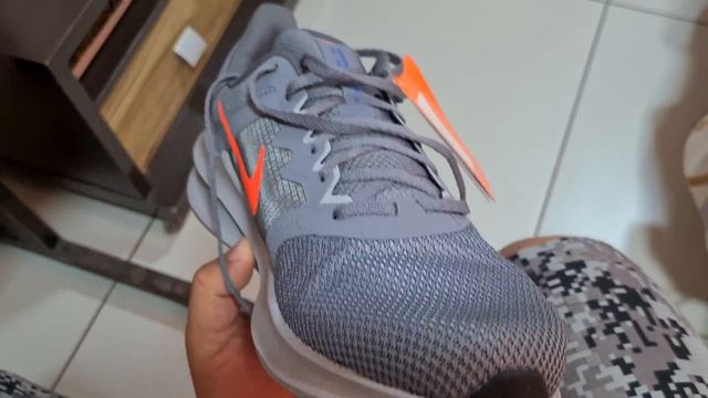 Nike Downshifter 11 Cinza/Laranja смотреть онлайн