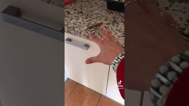 TELEKINESIS MOVING CIGARETTE LONG TIME смотреть онлайн
