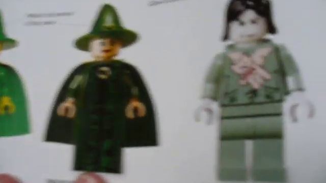 REVIEW The Lego Harry Potter Visual Dictionary: Building The Magical World