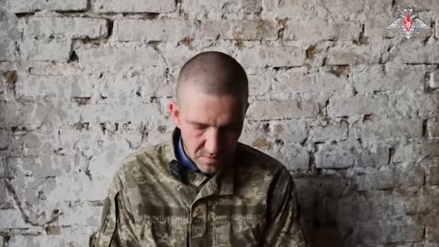 Пленный ВСУ Безручков советует своим сослуживцам сдаваться в плен смотреть онлайн