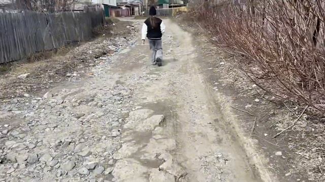 Кормим уток. Плохая экология. Прогулка. Покупки в Фикс прайсе. Лечим собаку. Простая жизнь смотреть онлайн