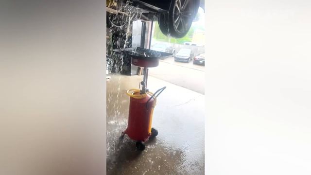 Best Fails of the Week - Annoying and Outrageous 😲 - FailArmy смотреть онлайн