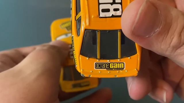 Disney Cars Thailand Vs China: Billy Oilchanger (Octane Gain Piston Cup Racer #58)