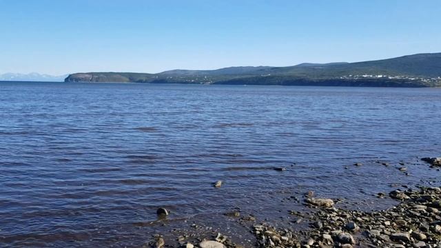 Прилив на Охотском море, бухта Гертнера. смотреть онлайн