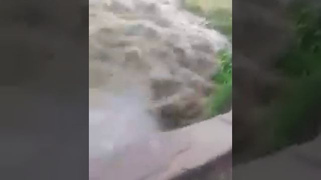 HEAVY RAINS IN LUSAKA MATERO!! смотреть онлайн