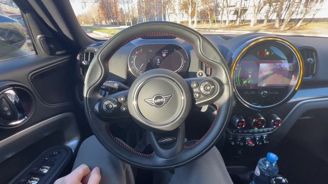 Автопарковка mini countryman 2021 смотреть онлайн