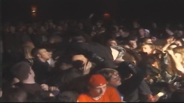 Cannibal Corpse - Hammer Smashed Face (текст и перевод) смотреть онлайн