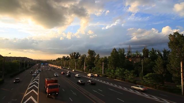 Алматы. Закат. Облака смотреть онлайн