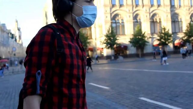 Гуляем по красной площади вместе с Денисом и Нуриком! смотреть онлайн