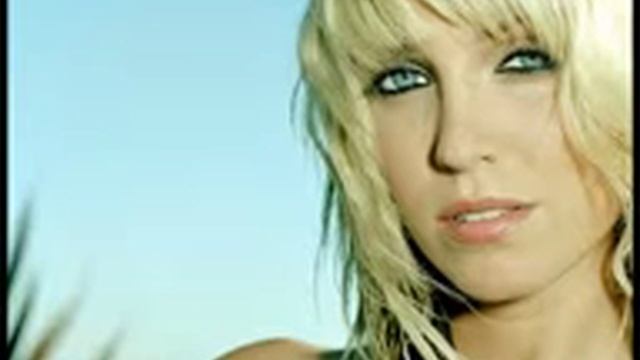 Briana - Life Keeps On Going (Gerich Remix) смотреть онлайн