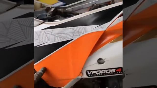 Lithium Battery INTACT смотреть онлайн