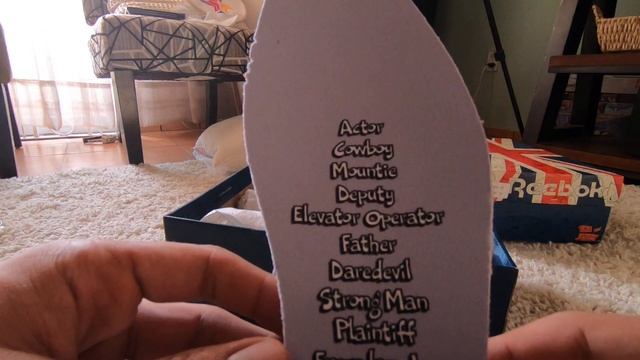 Abriendo unos tenis de Tom an Jerry Club C Revenge. смотреть онлайн