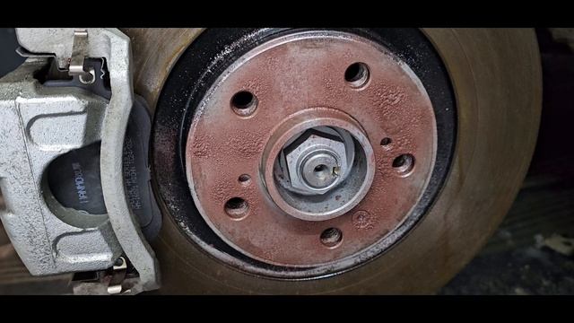 Замена передниз тормозных колодок Haval Jolion 4WD.mp4