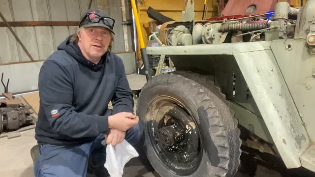 Dirt Daily. Let's explore my 1946 Jeep Flatfender смотреть онлайн