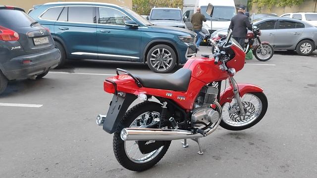 Первый запуск нового двухтактного мотоцикла Ява 350/640 Премьер 2024 года из упаковки смотреть онлайн