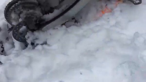 Езда по глубокому снегу на гусеничном комплекте YetiExpress