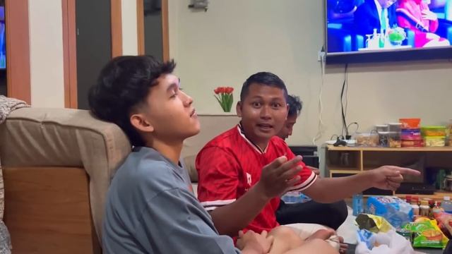 KESERUAN NOBAR TIMNAS MAS DIMAS & MANUSIA RUWET - Tiwas Totoan malah akhire do lemes 🤯😩🚫❌ смотреть онлайн