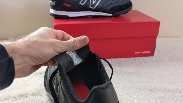 New Balance Turf Shoes 442 v2 Team Wide Soccer Shoe Unboxing смотреть онлайн