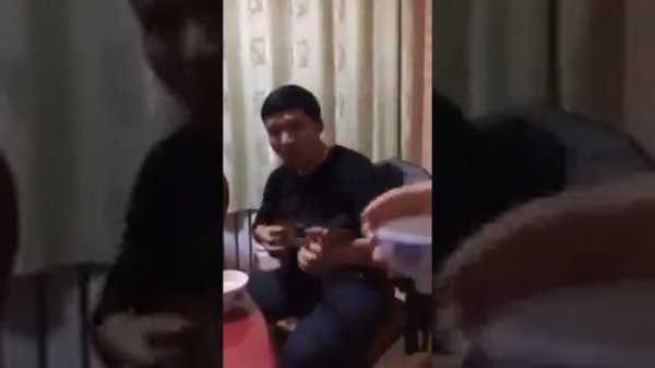 Qayran áke - казахский кюй с горловым пением. Этого казаха все ищут за его талант. Алтай Китай.