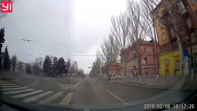 Вокруг драмтеатра. Мариуполь 06 02 2019 смотреть онлайн