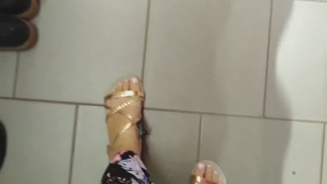 СЕКОНД. ПРИМЕРКА. МНОГО ОБУВИ, ПЛАТЬЯ,ЮБКИ, БЛУЗКИ И Т, Д, ПОКУПКА ШИКАРНОГО ПЛАТЬЯ И ОБУВИ. -75%. смотреть онлайн