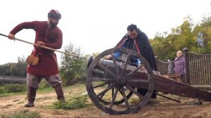 Стреляют из старинной пушки Единорог Пермь 2018