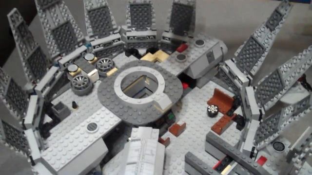 New York Toy Fair 2011 LEGO Star Wars Millennium Falcon Presentation HD смотреть онлайн