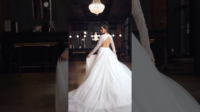 Свадебное платье Опал из коллекции Fire Lady от Divino Rose