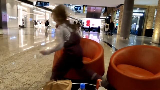 Детские Истории.Выпуск N10=Гуляем с Томасом по Akropolis= смотреть онлайн