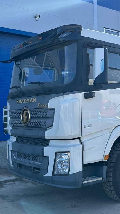 Бортовой Shacman (8х4) с КМУ Sunhunk K238 смотреть онлайн