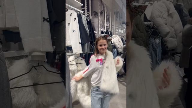Что произошло в магазине одежды #shorts #влог смотреть онлайн