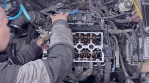 Замена маслосъемных колпачков (сальников клапанов) Chevrolet Cruze
