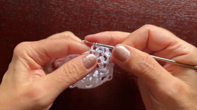 How to Crochet a Ball Ornament for a Christmas Tree - Tutorial #10 смотреть онлайн