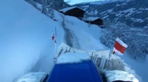 Уборка снега в австрийских Альпах!