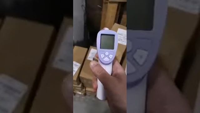 Forehead thermometer смотреть онлайн