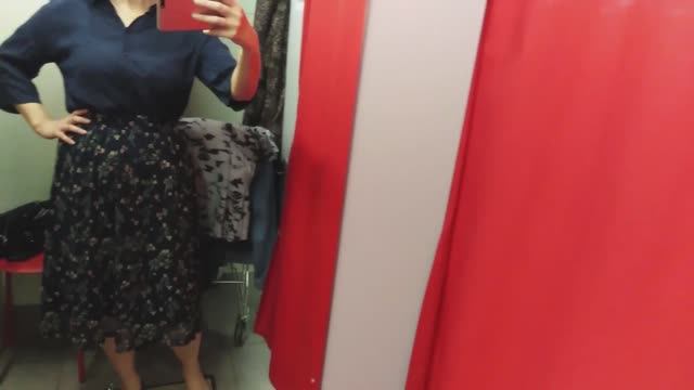 СЕКОНД ХЕНД. НОВЫЙ ЗАВОЗ. МНОГО КРАСИВЫХ ЮБОК. ПЛАТЬЯ. ВЛОГ ИЗ ПРИМЕРОЧНОЙ. смотреть онлайн