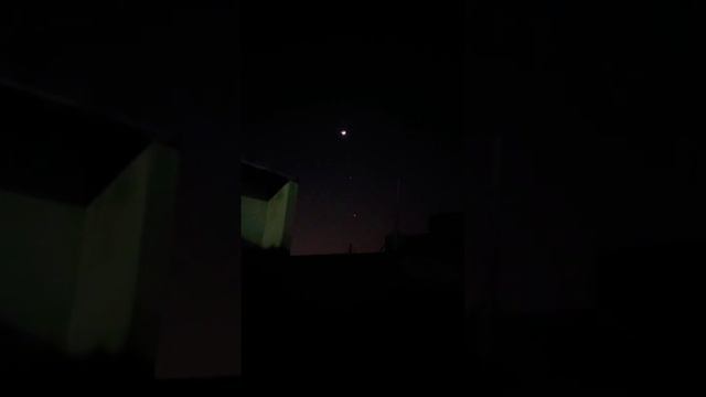 Moon Jupiter and Venus in a row #weather #sky #moon #venus #jupiter смотреть онлайн