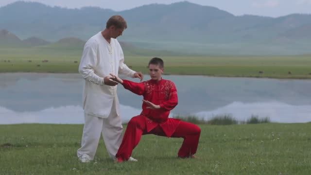 Wushu in Altai. Ушу в Горном Алтае - Сергей Суховей и Алексей Суховей смотреть онлайн