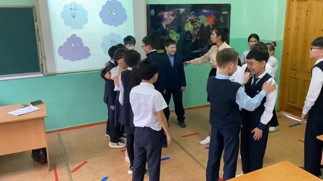 “Дос болайық бәріміз!” тренинг элементі кіріктірілген психологиялық сабақ смотреть онлайн
