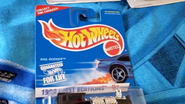 HOT WHEELS MEGA SALE!!! OLD BLUE CARDS..LOTS OF COOL STUFF. MORE TO COME...STAY TUNED!!! смотреть онлайн