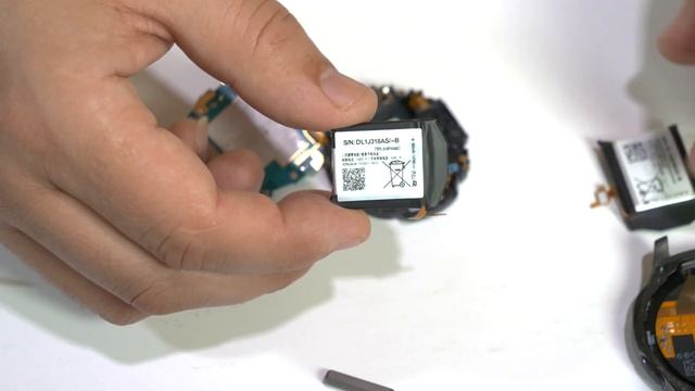 How To Replace Samsung Gear S3 Frontier Battery | Step By Step смотреть онлайн