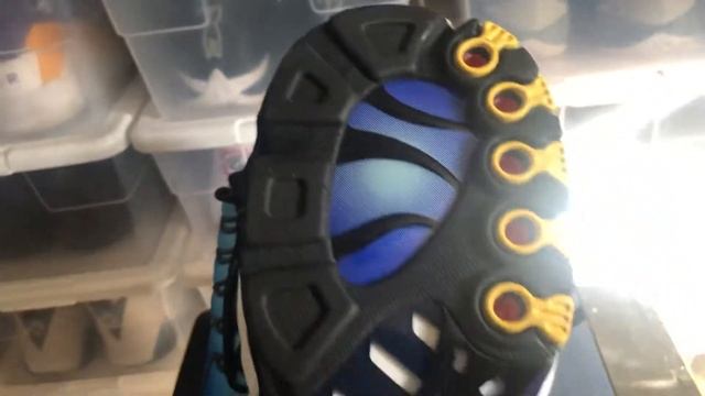 Nike Air Plus OG смотреть онлайн