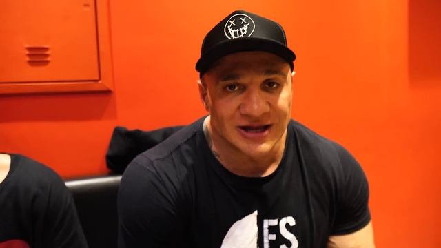 PANDA E PINTOR PELA PRIMEIRA VEZ NO RODÍZIO JAPONÊS COM FABIO GIGA смотреть онлайн