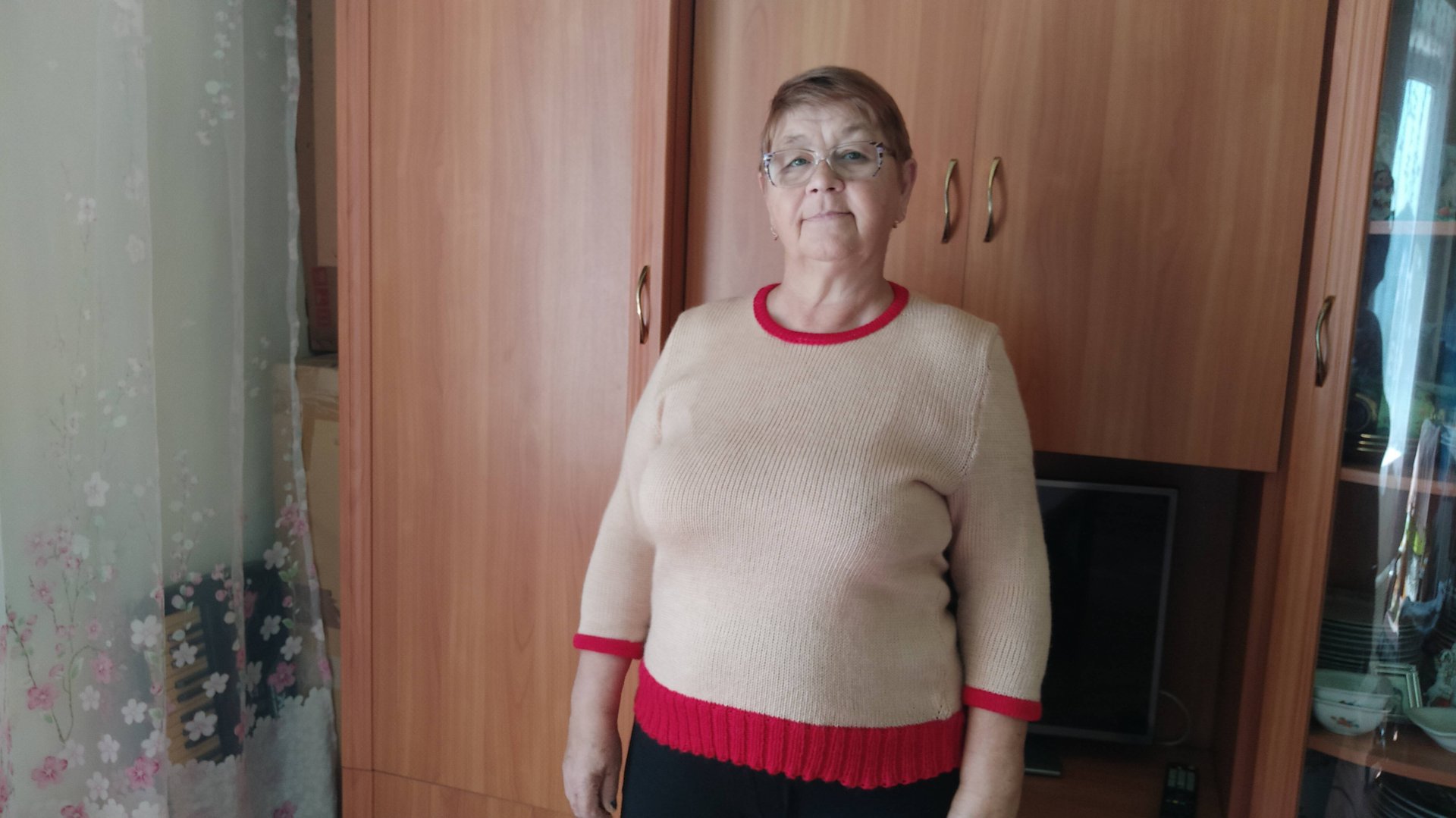 CВИТЕР 50-52 РАЗМЕРА НА ВЯЗАЛЬНОЙ МАШИНЕ 3-его КЛАССА . смотреть онлайн