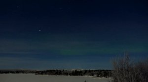 летающие объекты в ночном небе, что это?