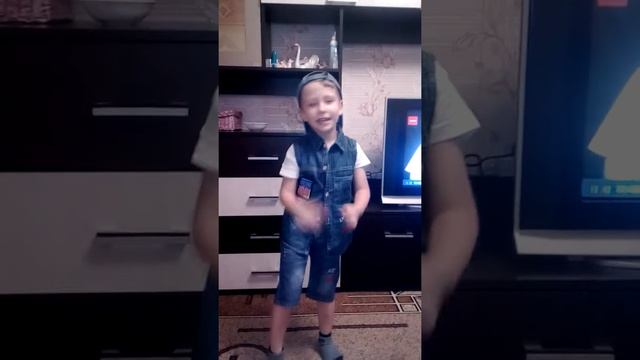 Панда.Мы бежим стобою от гепарда смотреть онлайн