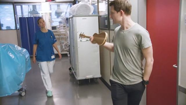 «Mis Spital. Min Job.» - Zu Besuch bei Sophie, Diplomierte Pflegefachfrau auf der Intensivstation смотреть онлайн