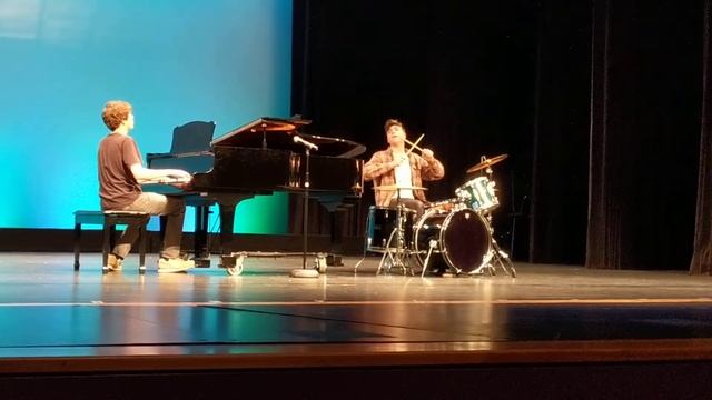 Gorillaz Mix: Santi, Aidan - Capuchino HS, Talent Night 2019 смотреть онлайн